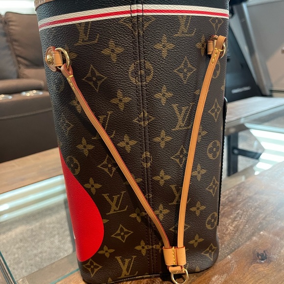 Louis Vuitton monogram game on neverfull mm - Picture 3 of 16